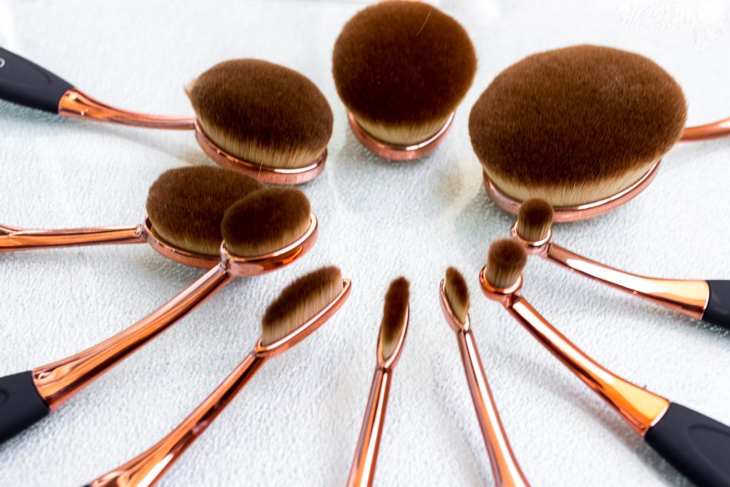 Docolor Oval Brush Set Review An Artis Dupe? • Behind the Scenes Makeup