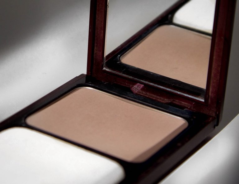 Tried and True Review: Kevyn Aucoin Sculpting Powder