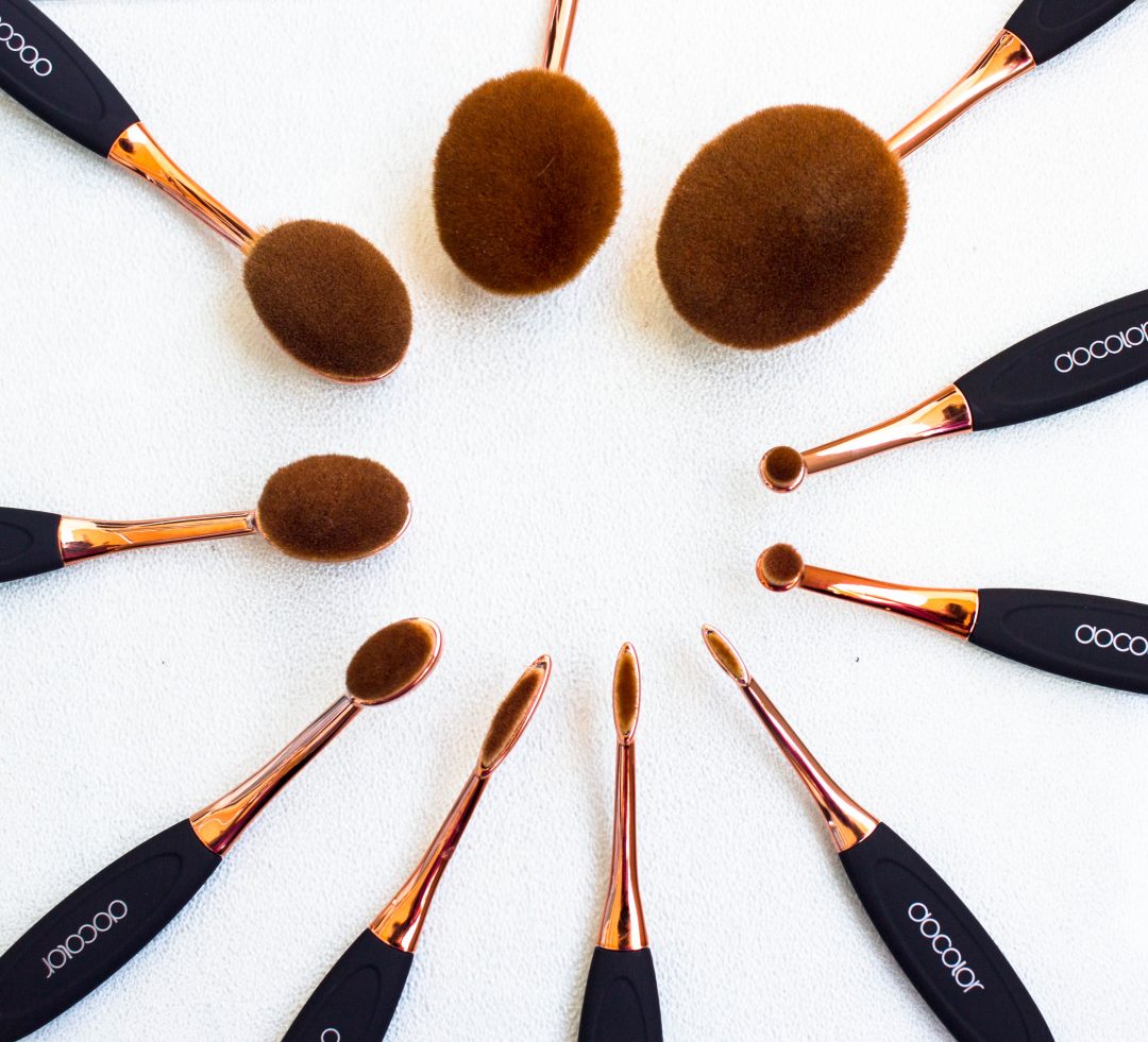 Docolor Oval Brush Set Review An Artis Dupe?